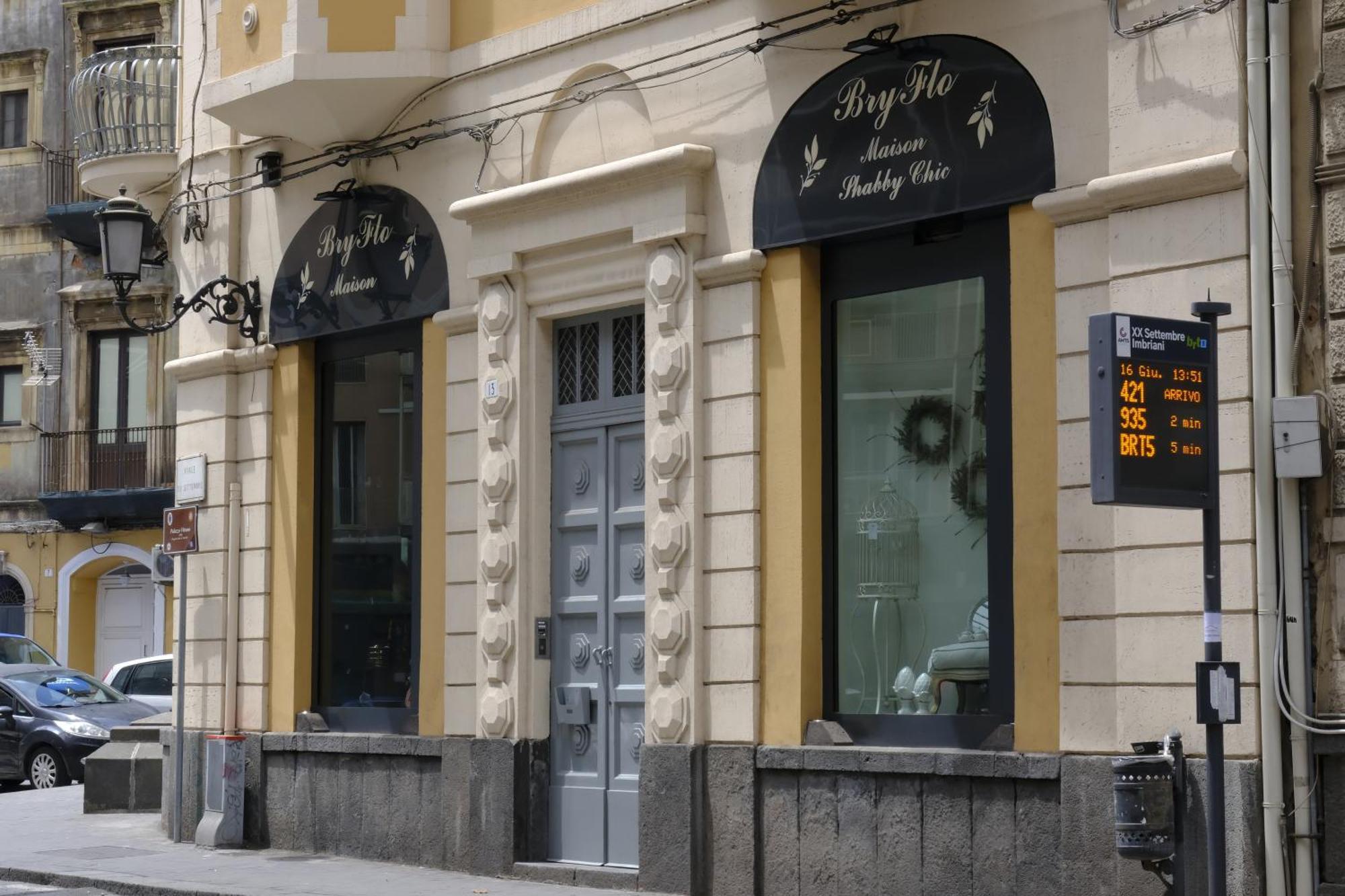 Palazzo Vitrano - Tourist Apartment CTA Exterior foto