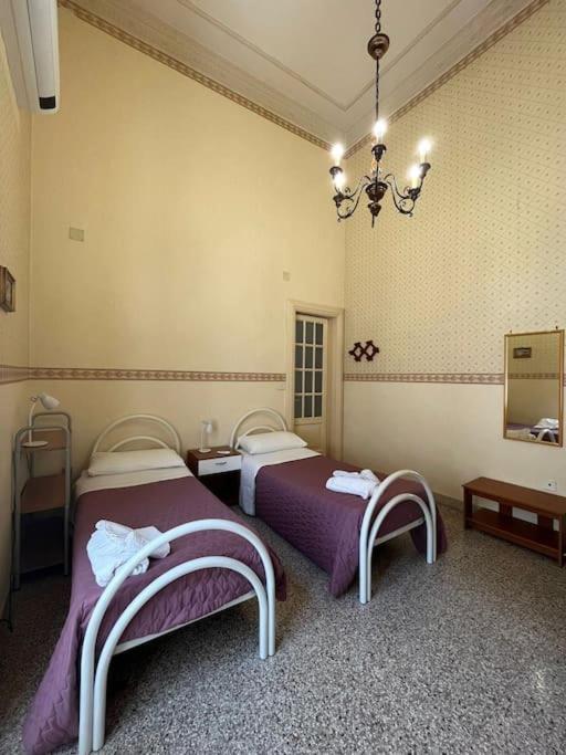 Palazzo Vitrano - Tourist Apartment CTA Exterior foto